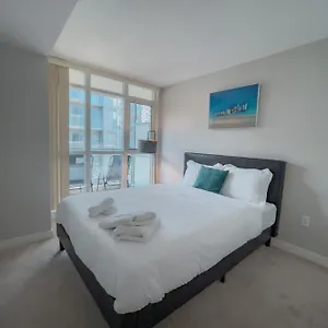 Downtown 2bed Free Parking Toronto